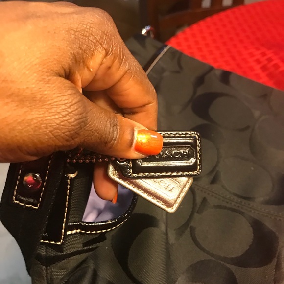 Coach Purse...SOLD SOMEWHERE ELSE.. - Picture 4 of 8